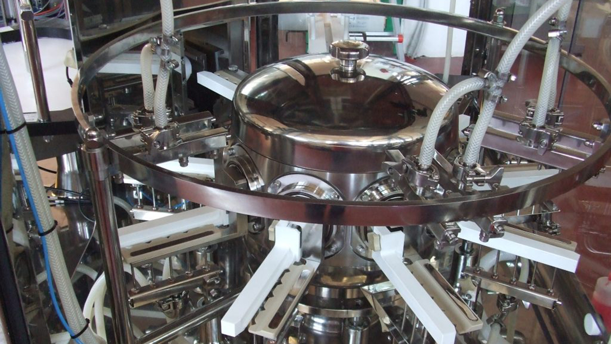 COMECER - DF Pharma - Particolare lavatrice rotativa LFRI